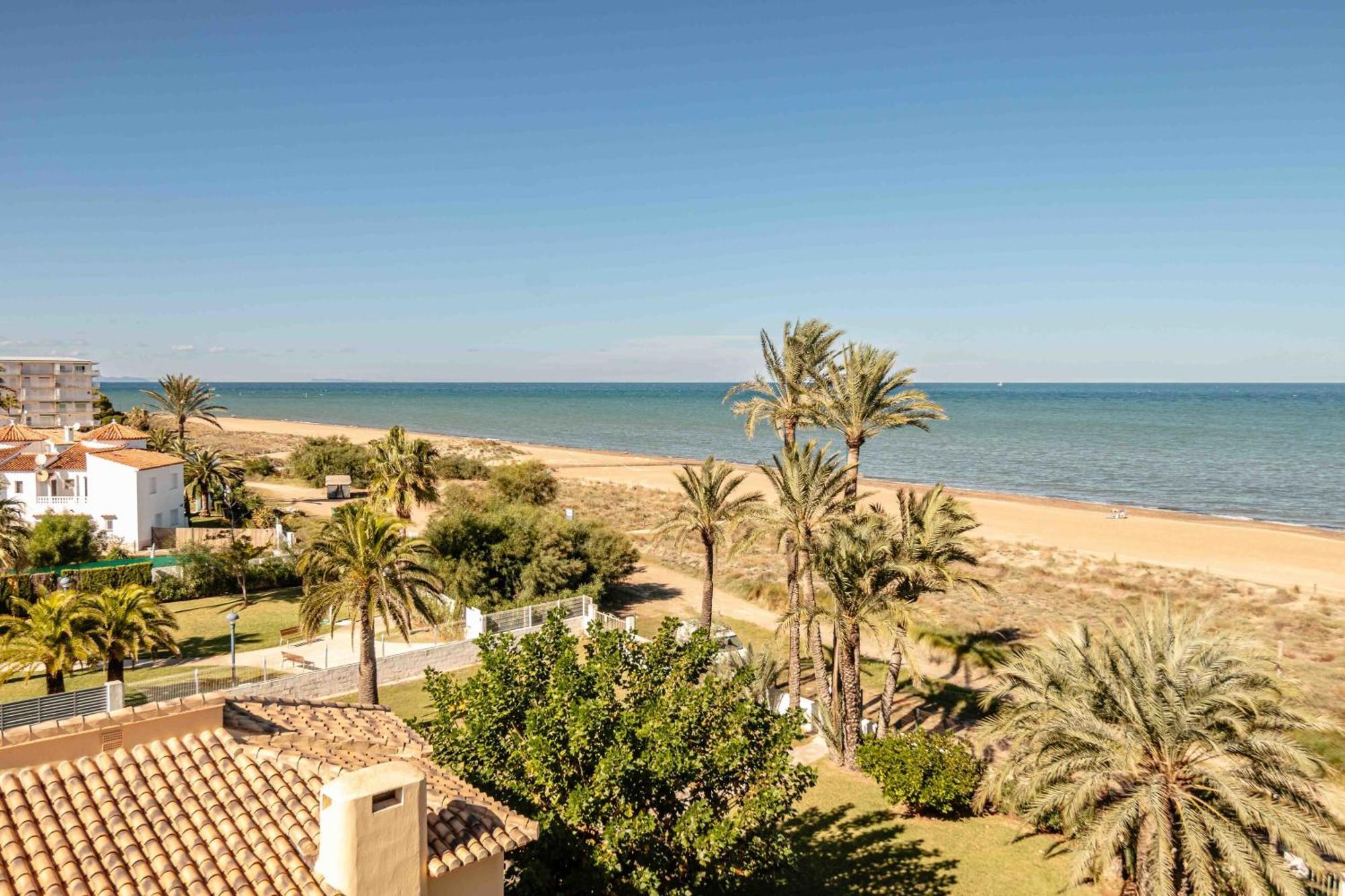 Atardecer Unico En La Playa Apartment Denia Luaran gambar